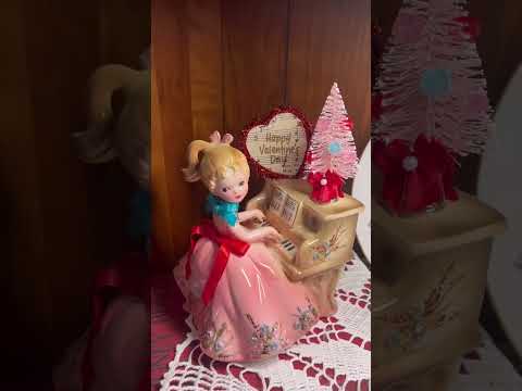 Live Sale on the Revive It Sisters Channel. Join us on Tuesday @ 6:15 #vintage #valentinesday #live