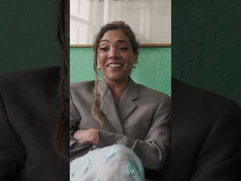 Lily Allen tells us how best friend Miquita Oliver stole her iconic t-shirt