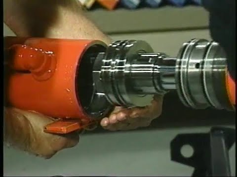 Proof that leaking piston seals will not cause a hydraulic cylinder to drift down!