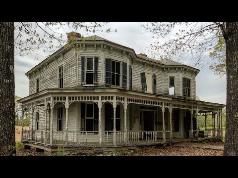 Beautiful 164 year old Once Grand Abandoned House Down South