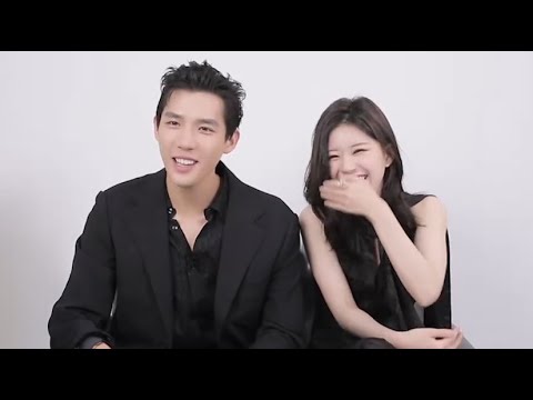 Wang AnYu made Zhao LuSi feel shy with his compliment.