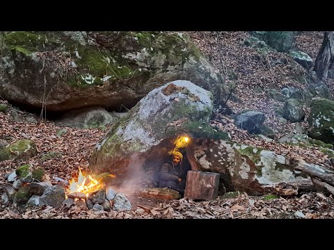 Survival Shelter under the Rock, This is a great place to take shelter from the cold