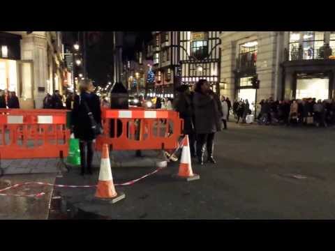 Ridiculous waiting time for pedestrian in London Regent St and Gt Marlborough St
