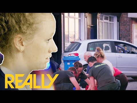 Off-Duty Doctor Performs CPR For 40 Minutes On Hit & Run Victim | Ambulance