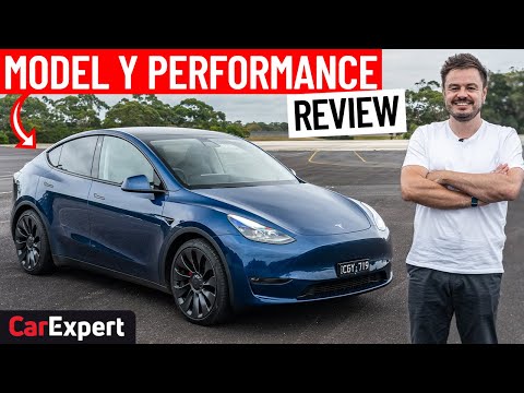 Tesla owner reviews the 2023 Tesla Model Y Performance (inc 0-100km/h, autonomy & track mode)
