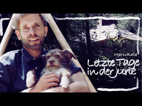 Marc Freukes und der Hund Rala leben zusammen im Wald – Bilder aus einer verlorenen Welt 🏕🌳🐕