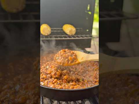 THIS IS THE ONLY WAY YOU SHOULD BE MAKING YOUR BAKED BEANS THIS COOKOUT SEASON!