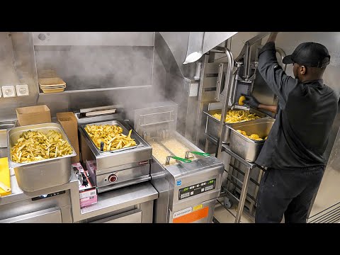 육즙 폭발! 하루 125kg 감자 소비하는 파리 가성비 스테이크 맛집/Juicy Steaks&125kg of Potatoes Daily! Paris’Best Budget Spot