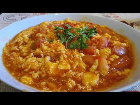 Tender egg fried tomato