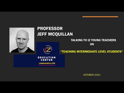 Professor Jeff McQuillan talking to IZ young teachers on "Teaching Intermediate Level Students"
