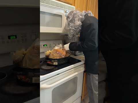 My germs! #stronghand #scarymovie2