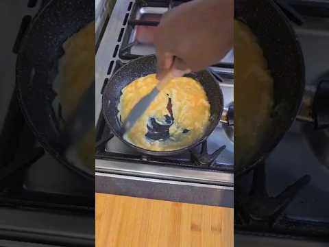 How to Make the best scrambler egg and salmon