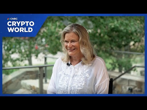 Sen. Lummis expects CLARITY Act to be ultimate foundation for crypto market structure bill