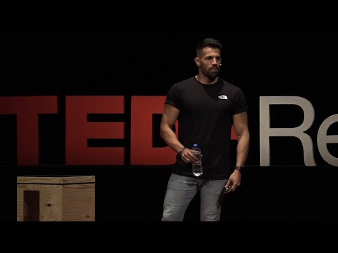 ¿Cuánto vale o cuánto cuesta? | Cristian Barros | TEDxReus