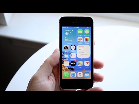 iPhone SE 1 In 2025! (Still Worth It?) (Review)