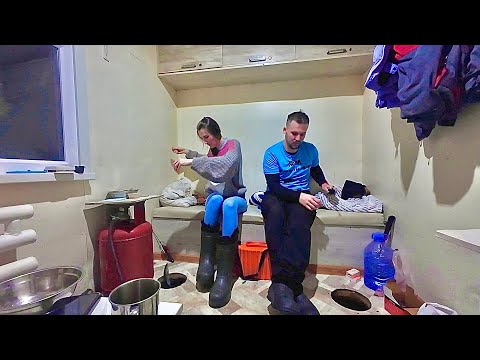 Winter fishing in the comfort of your home on the ice | Catching vendace and whitefish.