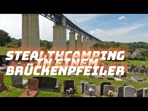 Stealth camping in einem Brückenpfeiler