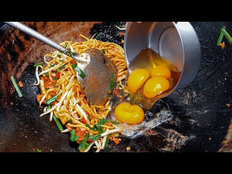 Amazing !  Thai street food you can't miss ! Must-try street food ! | Thai Foods