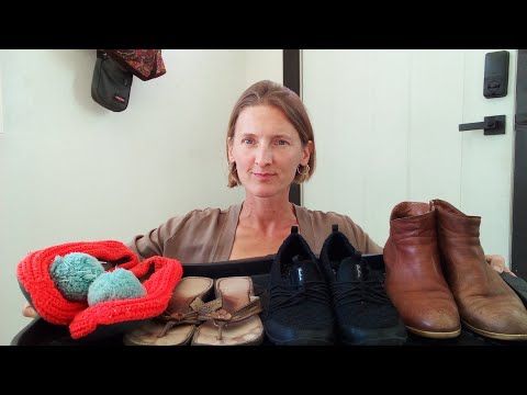 😊HOW MANY SHOES does a Minimalist Need?