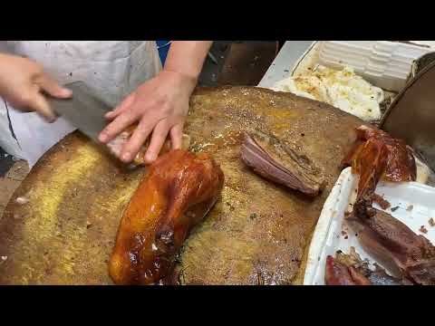 佐敦上海街新强记 燒味老舖，快刀手肥仔師傅，熱辣辣#燒鴨，脆皮#燒豬，脆皮#燒乳豬 玫瑰露#油鷄，肥美腩仔#叉燒 #旅游 #燒臘 #香港美食