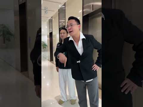 关系户在公司嚣张跋扈,花哥知道后竟这样做…… #剧情 #内容无不良引导 快手