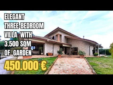 Elegant four-bedroom villa with garage, cellar, 3.500 sqm of garden and panoramic view. Trivento