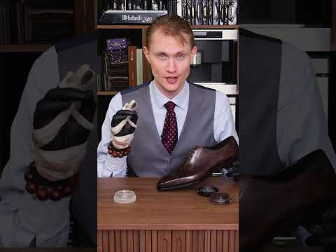 Achieving a Mirror-like Spitshine with Mr. Anders Sundtrom #shoecard #shoeshine
