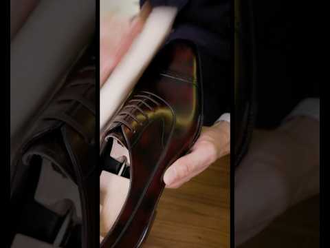 Achieving the perfect colour with the Boot Black Artist Palette #bootblack #shoecare #shoecaretips