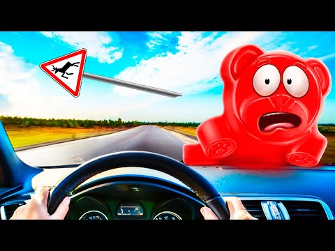 ПРОКАТИЛ ЖЕЛЕЙНОГО МЕДВЕДЯ ВАЛЕРУ НА МАШИНЕ!