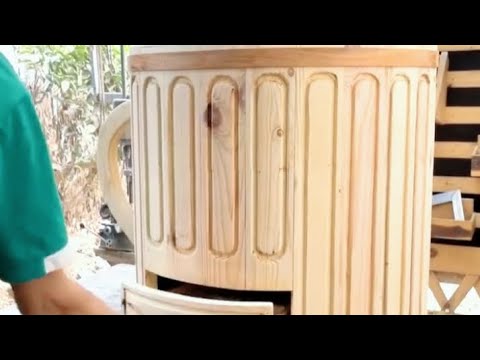 The creative ideal of an old carpenter's has built an extremely unique tea table 