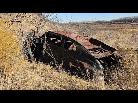 RARE Abandoned Cars Discovered 😲 Plus: Repairing Forklift Damage on The 1929 Auburn