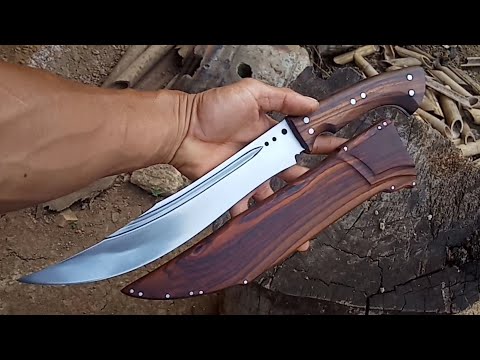 Sangat keren..membuat golok dari bahan bar mesin alat berat