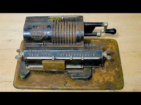 RESTORATION of the old rusty FELIX arithmometer, built in 1957. Restoring the calculating machine.