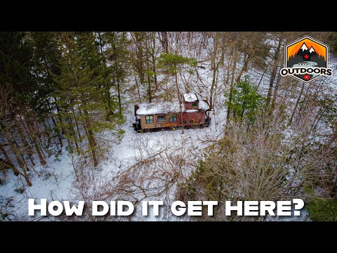 Abandoned 1940's Caboose Found Deep In The Woods. It’s been here for over 30 years!