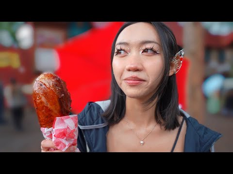 uncomfy goes to the renaissance fair ✨ & sculpting LOTS of clay orders! | Art Vlog
