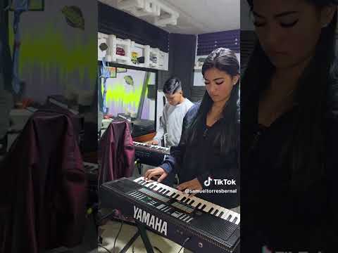 LAS MUJERES TAMBIÉN TIENEN TALENTO 😎🫡😀😉 #musica #alexarriagajm