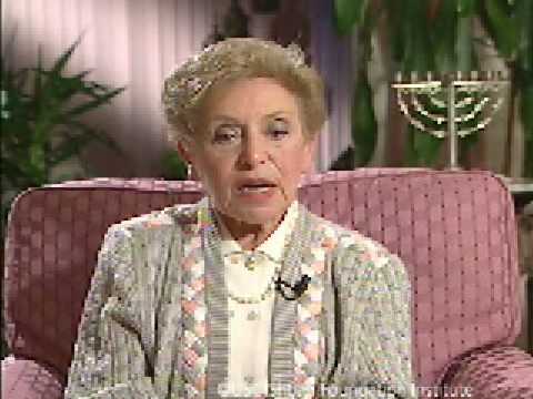 Holocaust Survivor Esther Clifford Testimony | USC Shoah Foundation