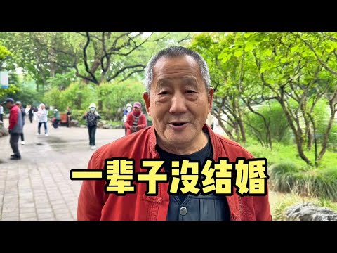 上海75岁爷叔一辈子没结婚，不争财产给兄弟，自己开心住养老院
