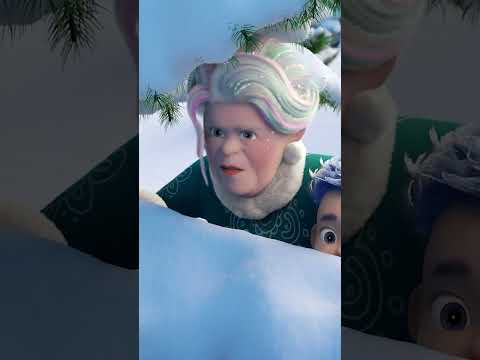 Quelle surprise ! 👀👱‍♀️#Shorts #UnNoëlDeLégendes #mashaetmichka #dessinanimé #mashaandthebear