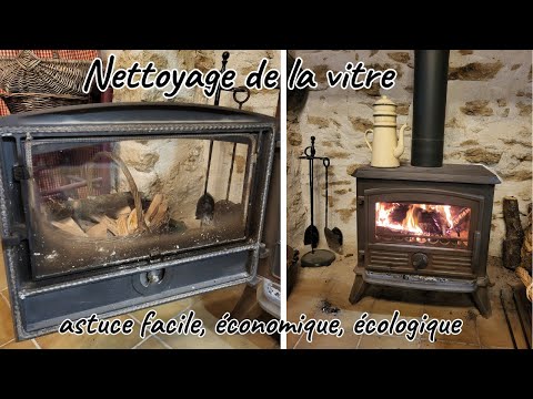 ASTUCE FACILE, ÉCONOMIQUE ET ÉCOLOGIQUE POUR NETTOYER LA VITRE D'UN POÊLE À BOIS
