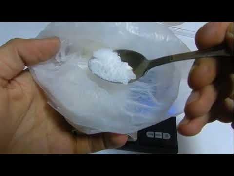 Reagent for cleaning dirty gold solutions