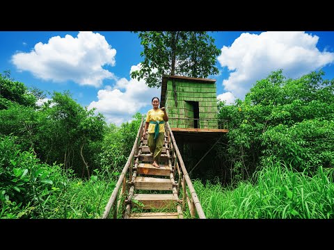 Survival Girl, Watch a Treehouse Get Built Step by Step!