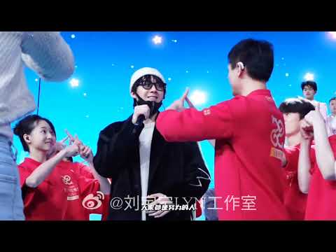 류우녕 수화 리허설｜무대 뒤 연습 비하인드