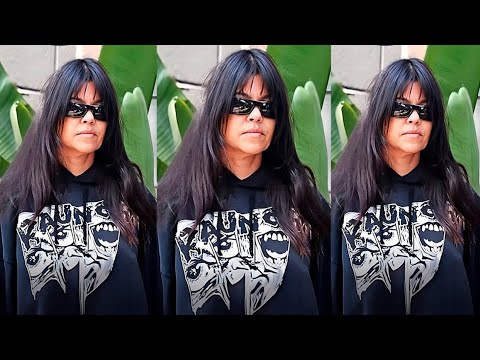 Kourtney Kardashian's Latest look Is Concerning 😳