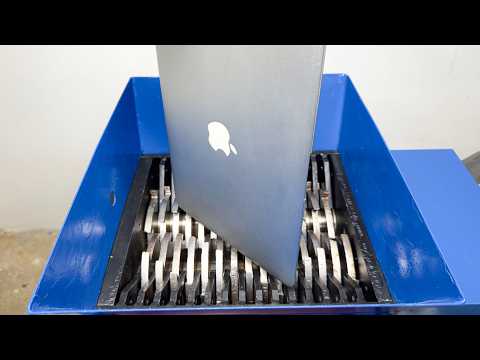 MacBook Air vs Shredder – You Won’t Believe This… 😱