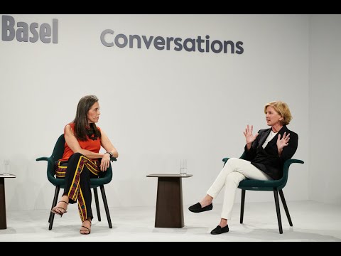 Conversations | Premiere Collector Panel: Füsun Eczacıbaşı and Marguerite Hoffman