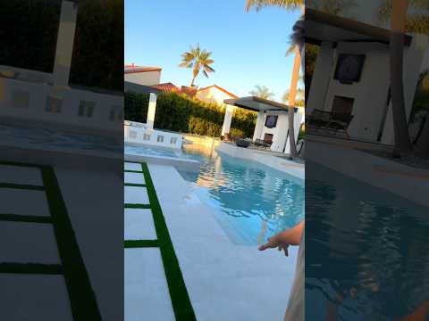 This pool was outdated, now it’s upgraded! 🔥 #remodel #pool #pooldesign #backyard #dreampool