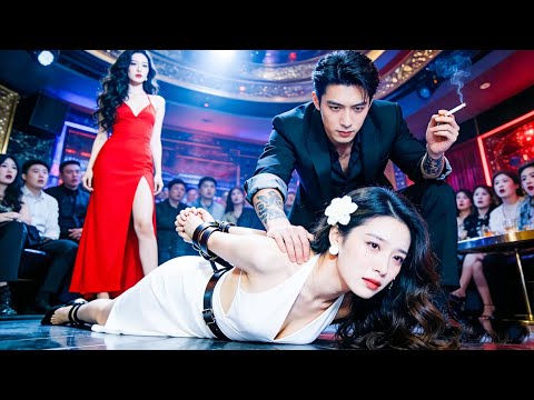 Married 10 Years, He Kicks Her for His First Love—She Weds a Billionaire, He Regrets！