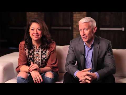 Anderson Cooper Admits: I'm 'the Definition of a Mama's Boy'