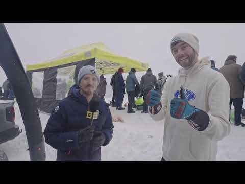 Internasjonal driftinglegende i Norge: Driftet på isbane med rallyinspirert elbil | Ford Norge